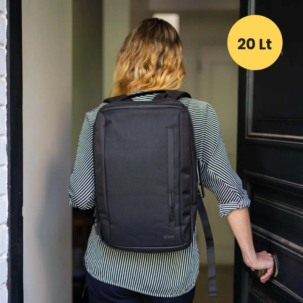 Mochila Manager_Negra 2.webp